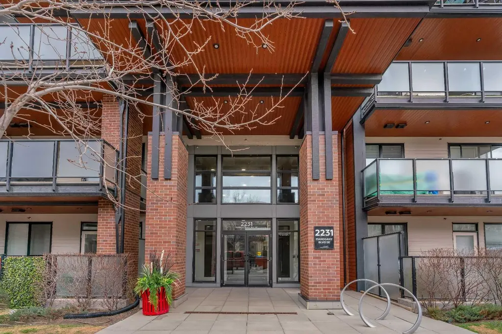 2231 Mahogany Boulevard SE Calgary AB T3M 3E1