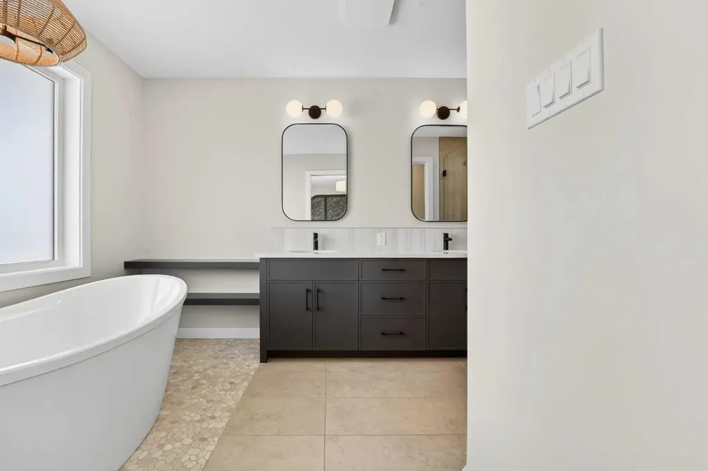 640 Devonia Road W Lethbridge AB T1J 5W3