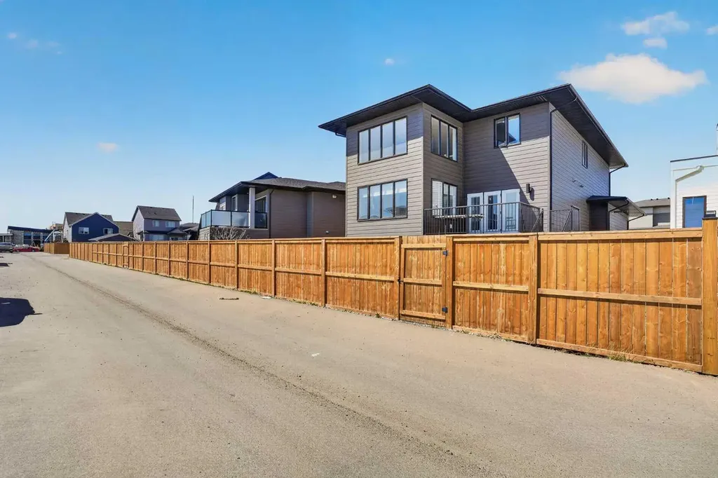 640 Devonia Road W Lethbridge AB T1J 5W3