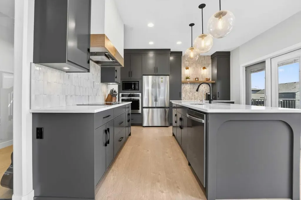 640 Devonia Road W Lethbridge AB T1J 5W3