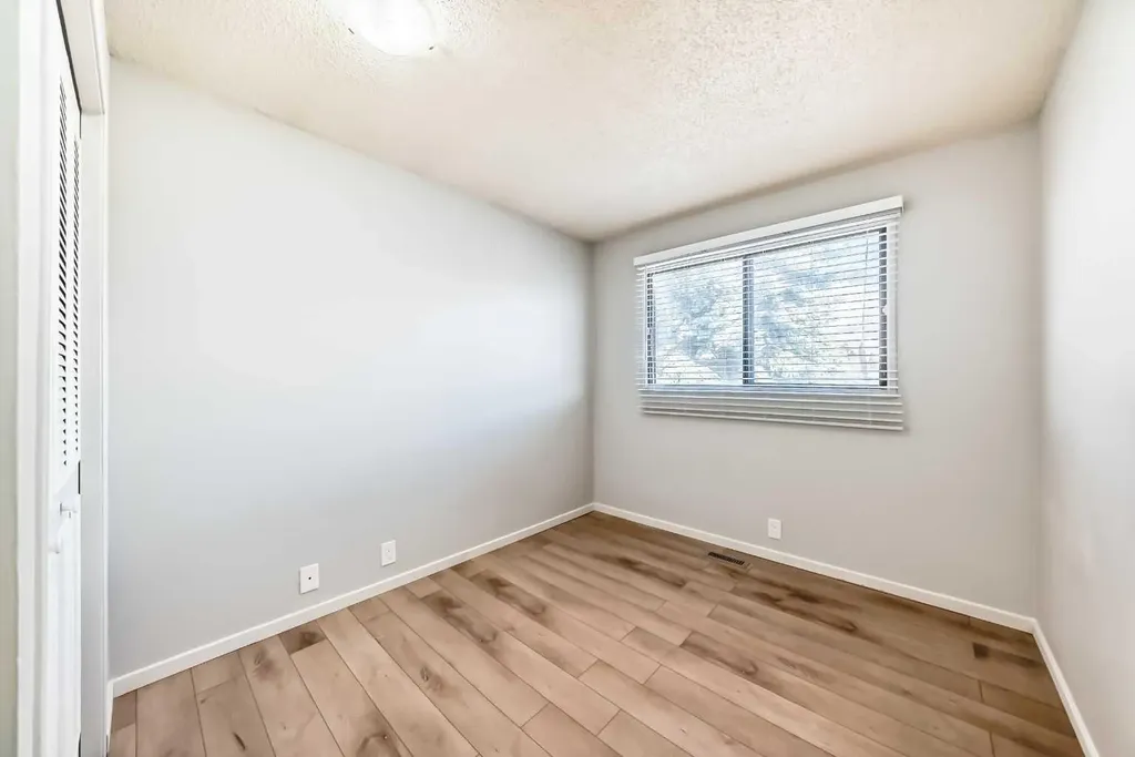 6840 4 Avenue NE Calgary AB T2A 6N3