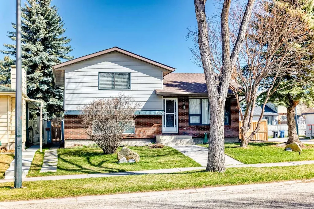 6840 4 Avenue NE Calgary AB T2A 6N3