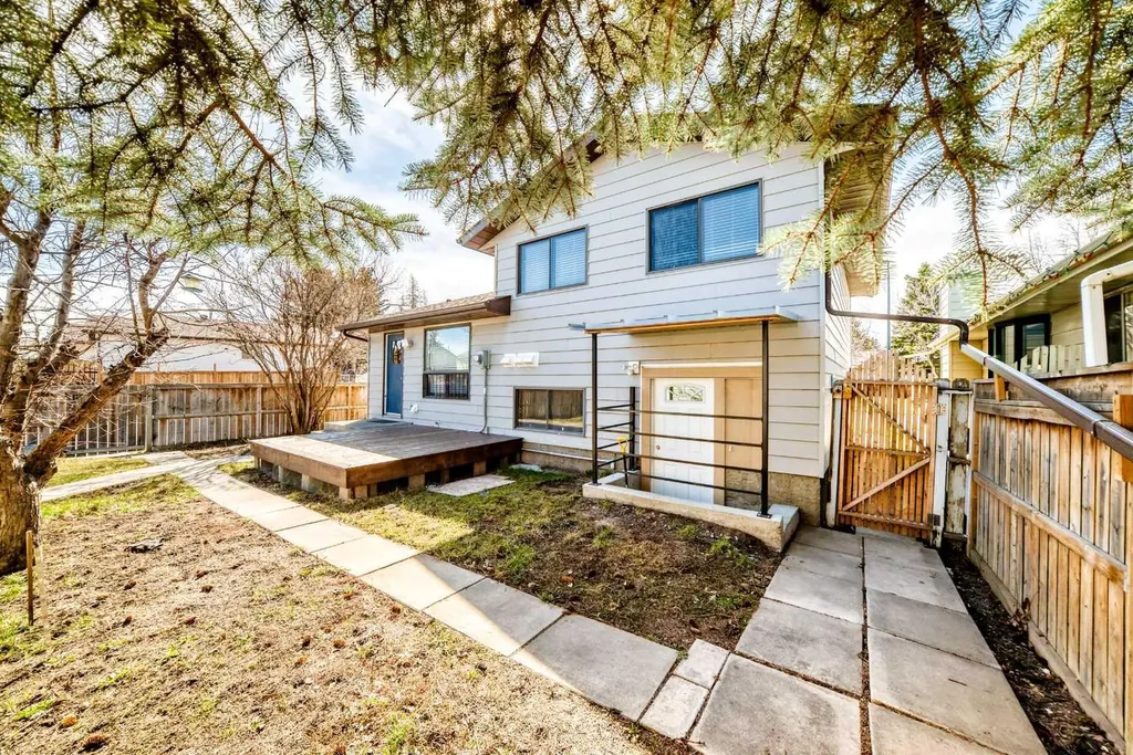 6840 4 Avenue NE Calgary AB T2A 6N3