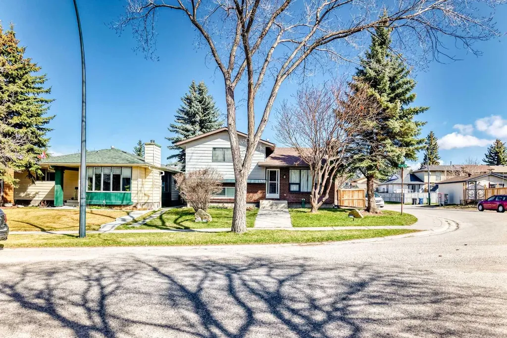 6840 4 Avenue NE Calgary AB T2A 6N3
