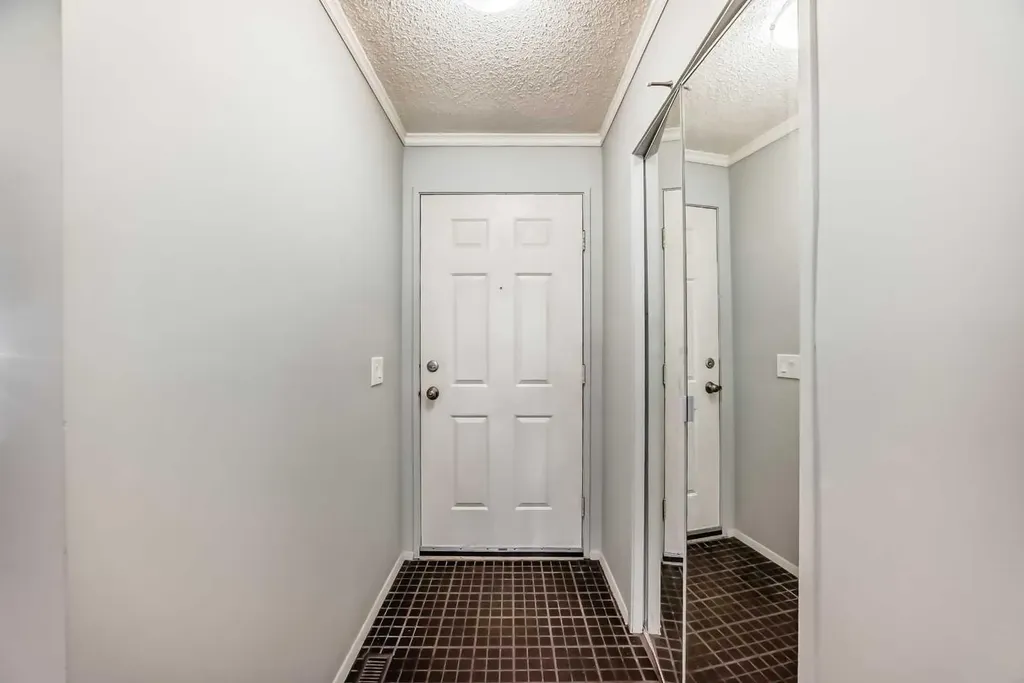 6840 4 Avenue NE Calgary AB T2A 6N3