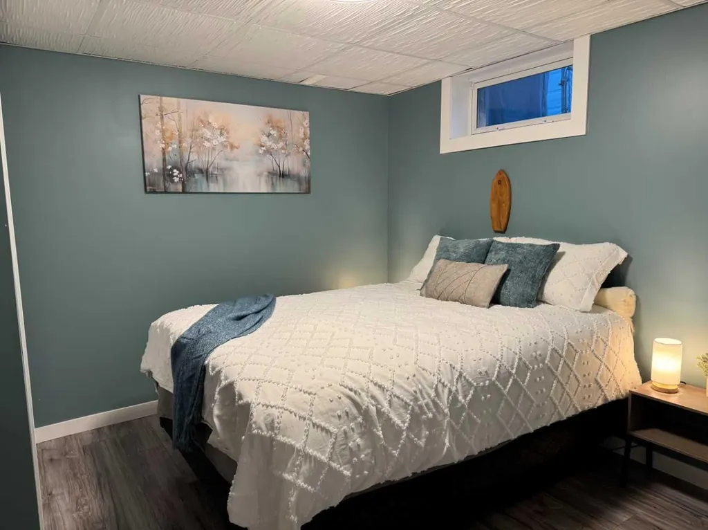 5616 55 Avenue Lacombe AB T4L 1L9