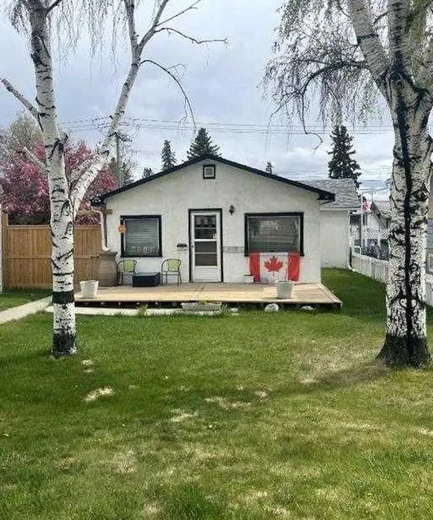 2511 9 Avenue SE Calgary AB T2A0B4