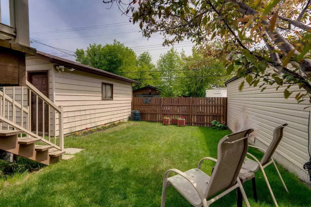 20 Ogmoor Crescent SE Calgary AB T2C 2E9