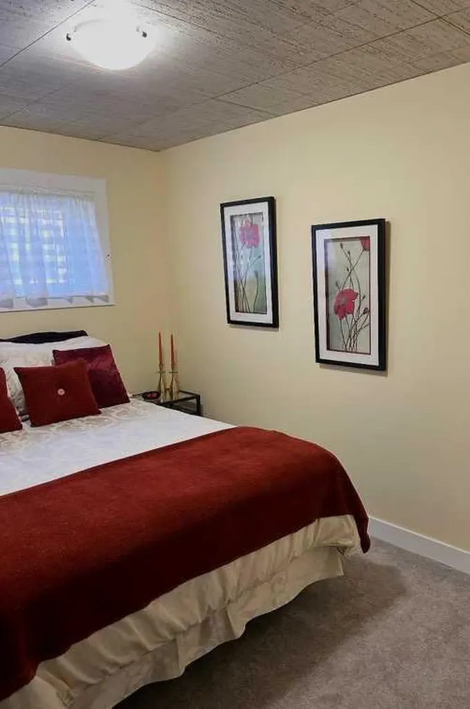 20 Ogmoor Crescent SE Calgary AB T2C 2E9