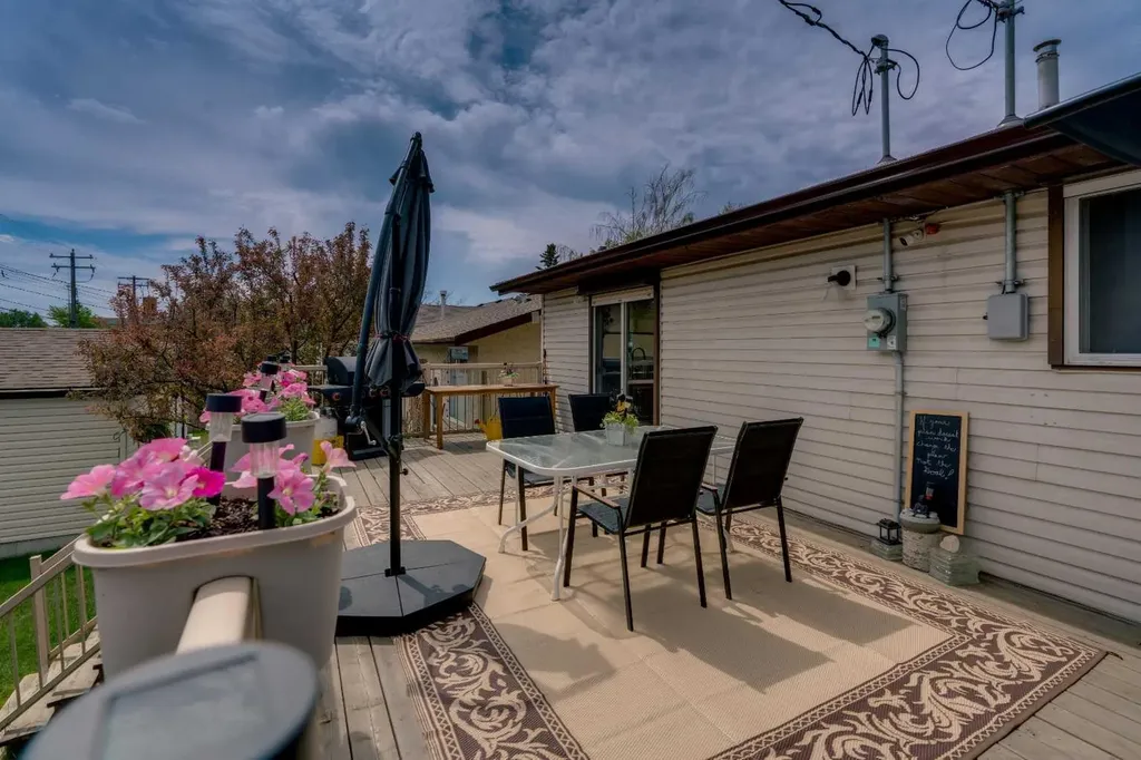 20 Ogmoor Crescent SE Calgary AB T2C 2E9