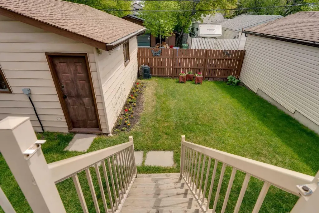 20 Ogmoor Crescent SE Calgary AB T2C 2E9