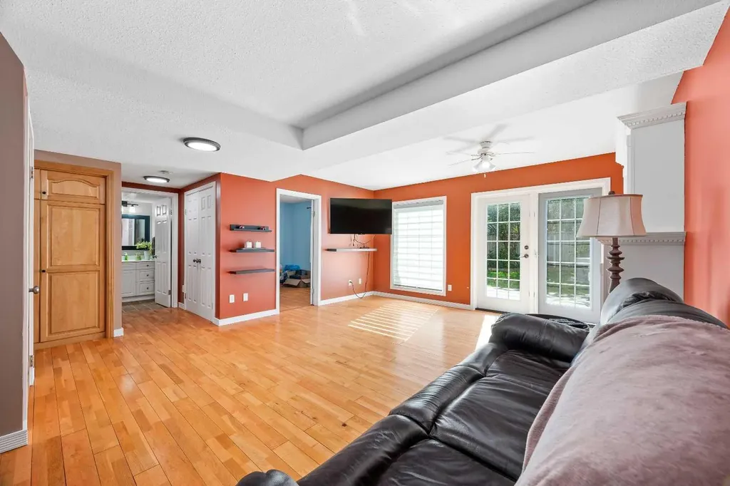 5303 23 Street Lloydminster AB T9V 2P9