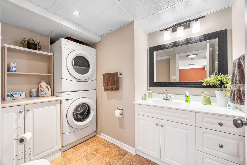 5303 23 Street Lloydminster AB T9V 2P9