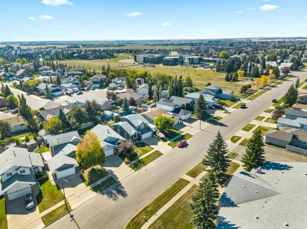 5303 23 Street Lloydminster AB T9V 2P9
