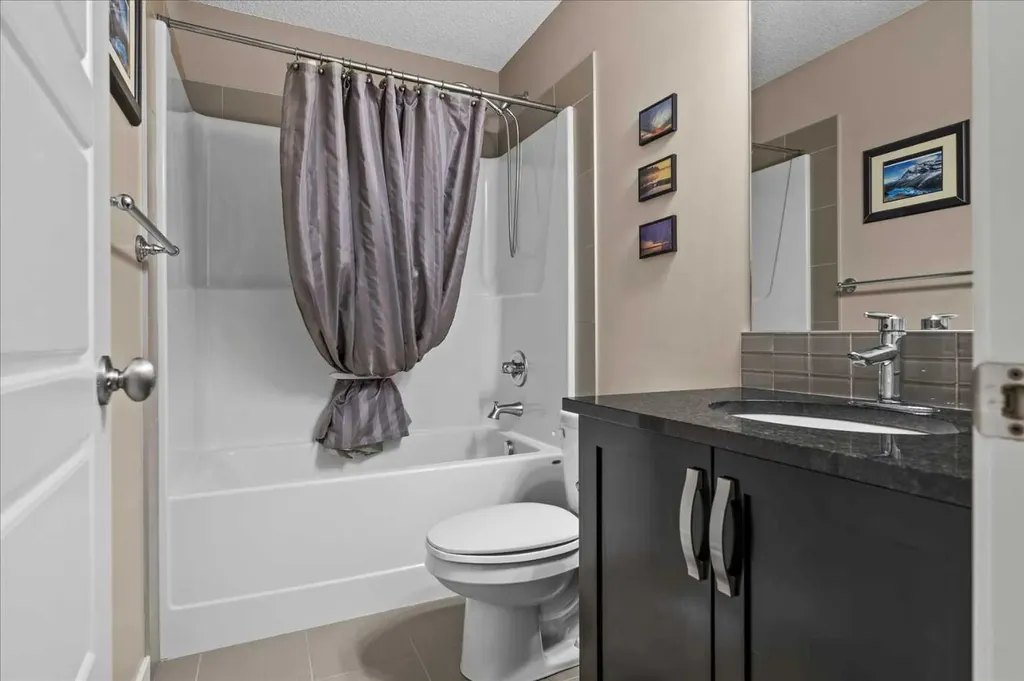 438 Covecreek Circle NE Calgary AB T3K 0J6