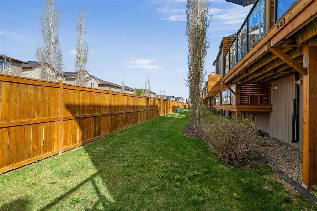 438 Covecreek Circle NE Calgary AB T3K 0J6