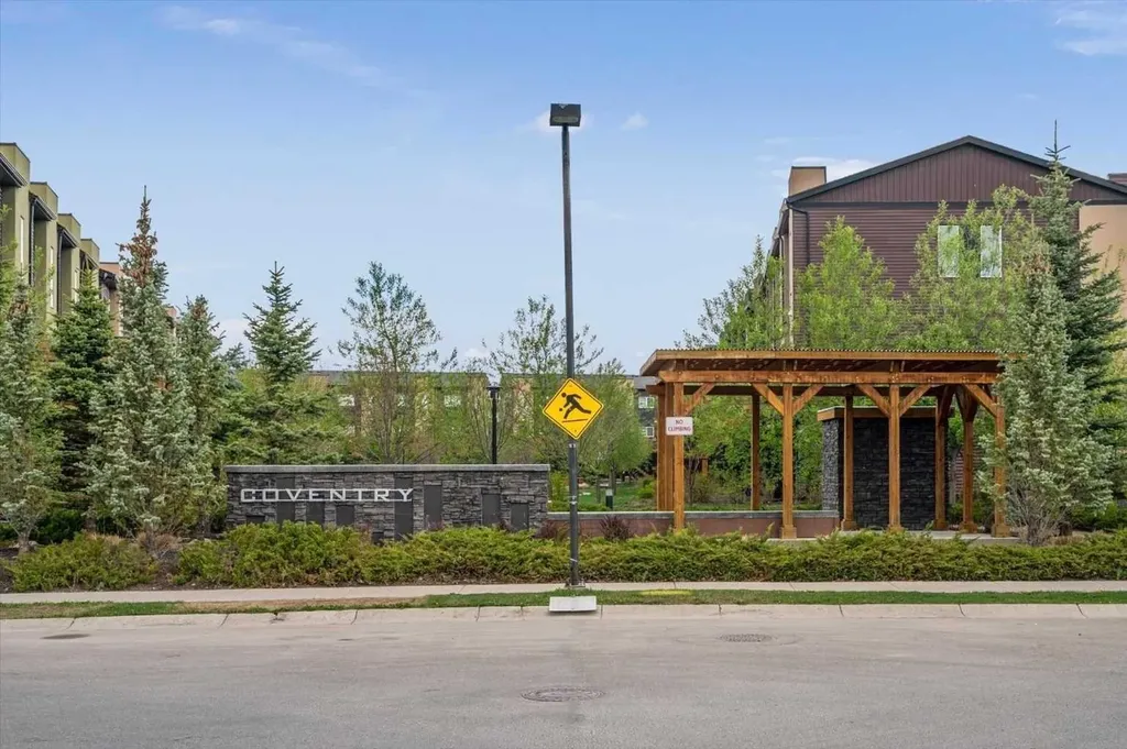 438 Covecreek Circle NE Calgary AB T3K 0J6