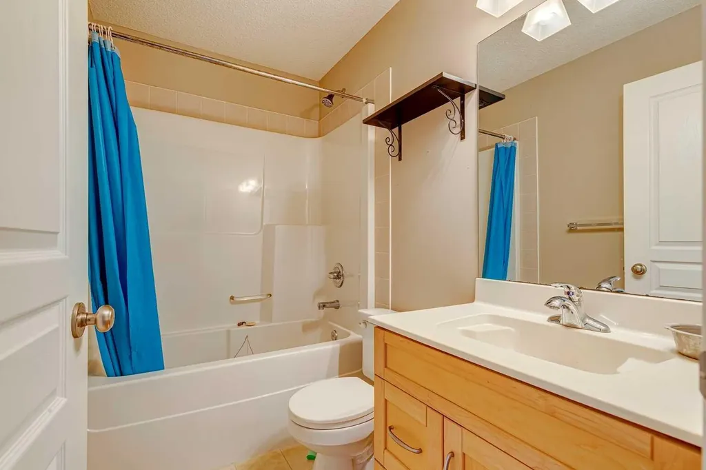 56 Crystal Shores Place Okotoks AB T1S 2G3
