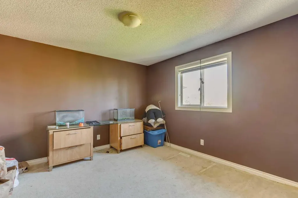 56 Crystal Shores Place Okotoks AB T1S 2G3