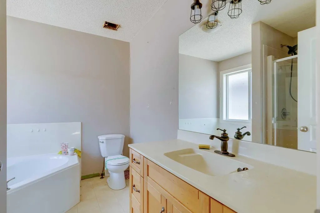 56 Crystal Shores Place Okotoks AB T1S 2G3