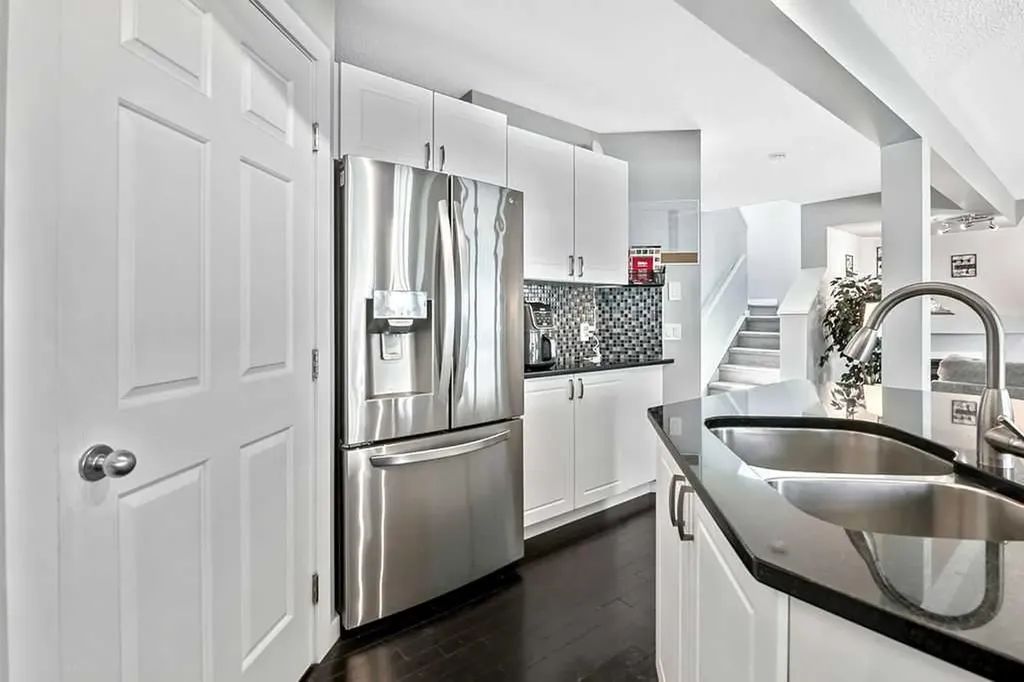 113 Harvest Oak Rise NE Calgary AB T3K 4T9