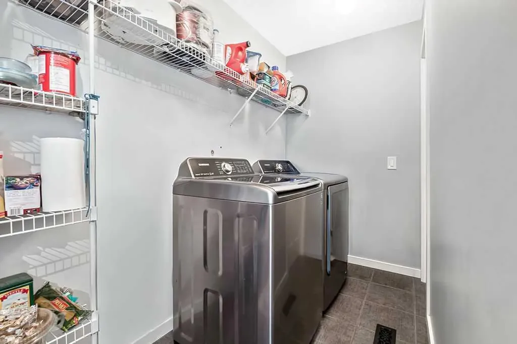 113 Harvest Oak Rise NE Calgary AB T3K 4T9