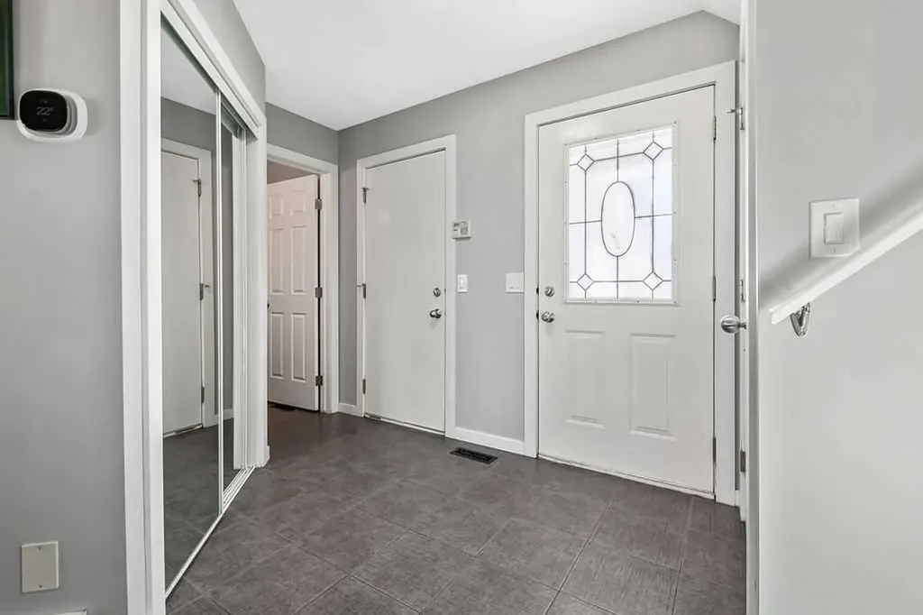 113 Harvest Oak Rise NE Calgary AB T3K 4T9