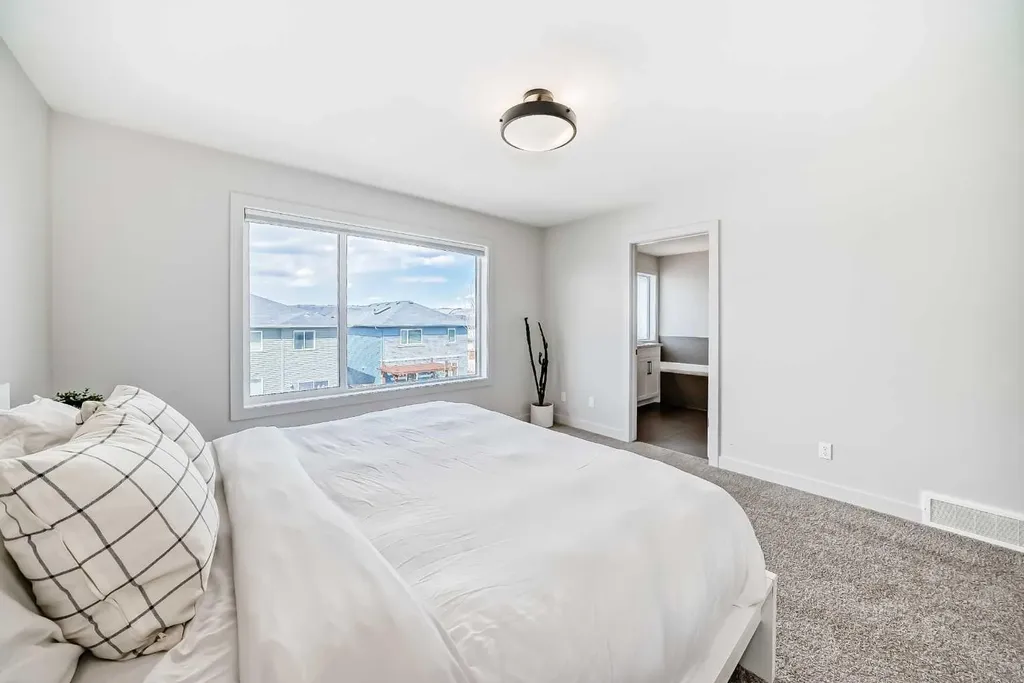 81 Willow Court Cochrane AB T4C 2S7