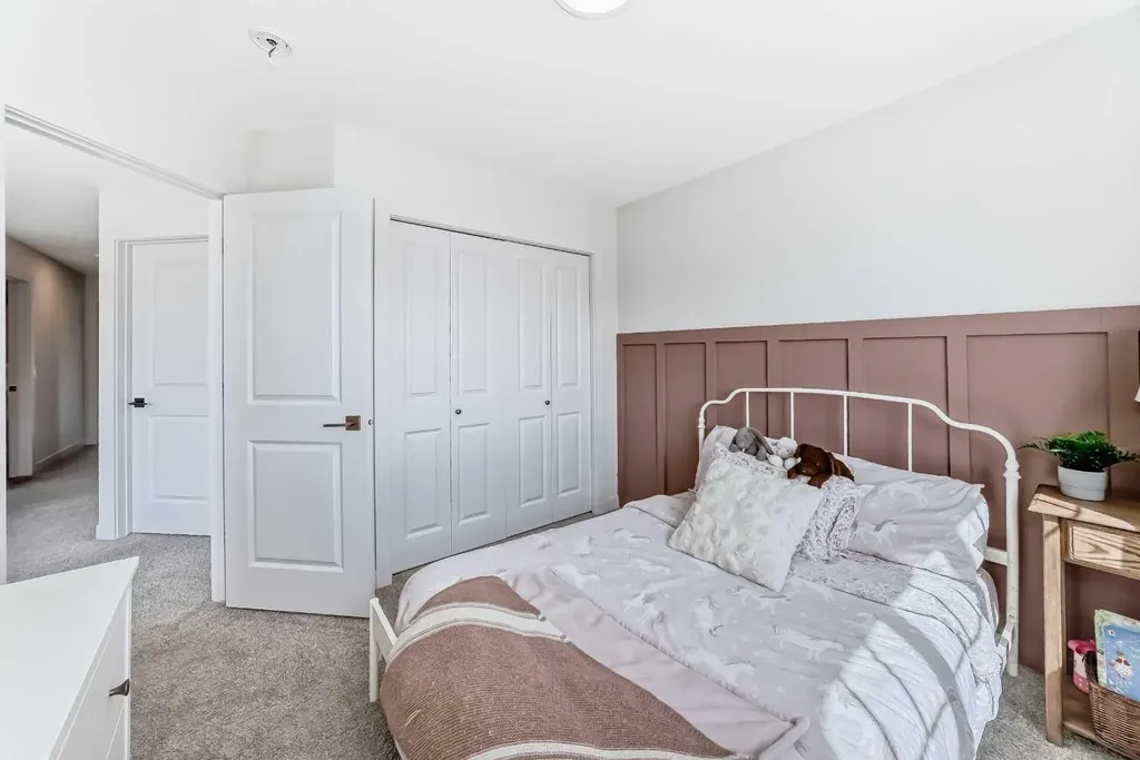 81 Willow Court Cochrane AB T4C 2S7