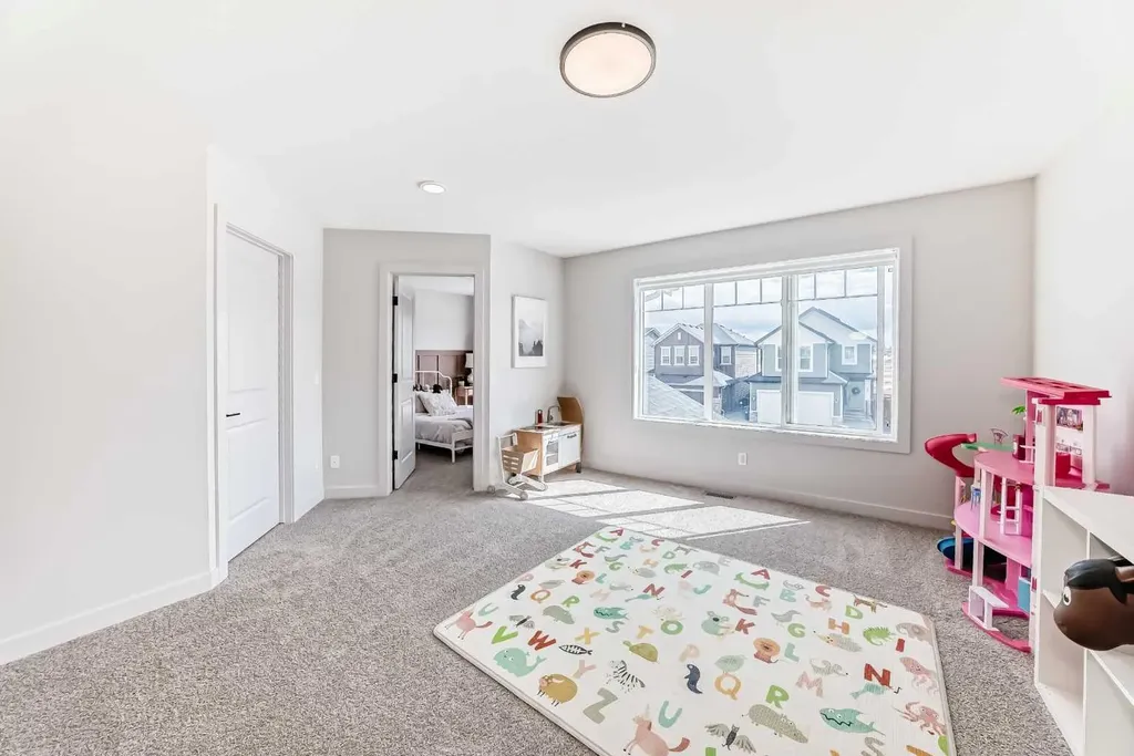 81 Willow Court Cochrane AB T4C 2S7