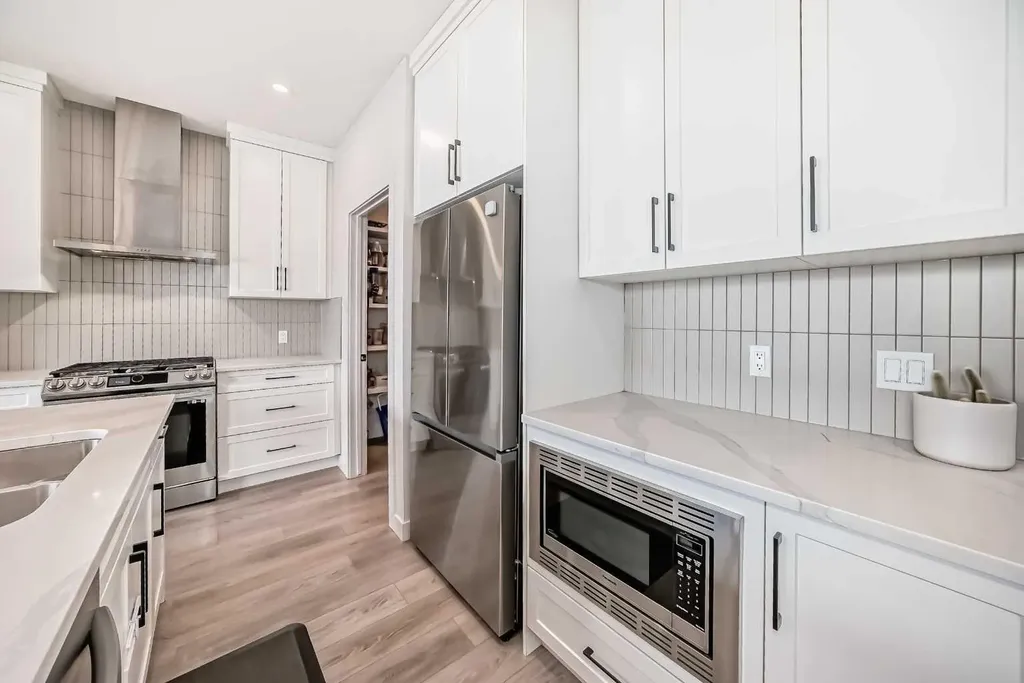 81 Willow Court Cochrane AB T4C 2S7