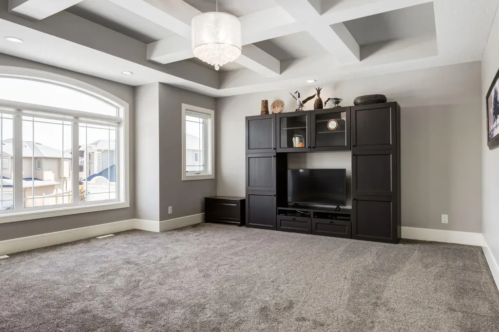 109 Kinniburgh Bay Chestermere AB T1X0M2