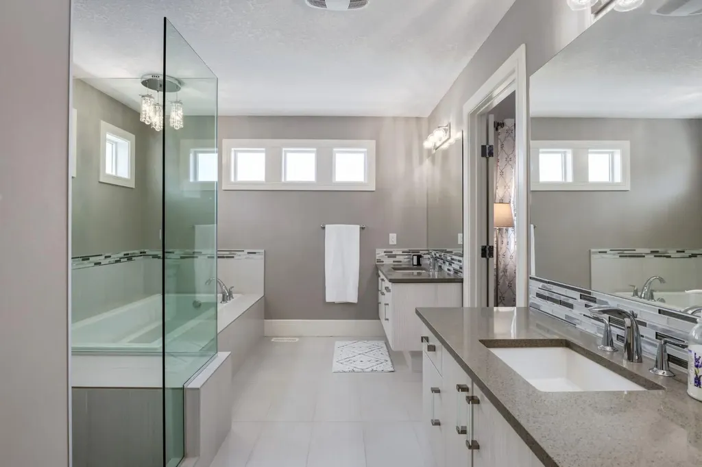 109 Kinniburgh Bay Chestermere AB T1X0M2