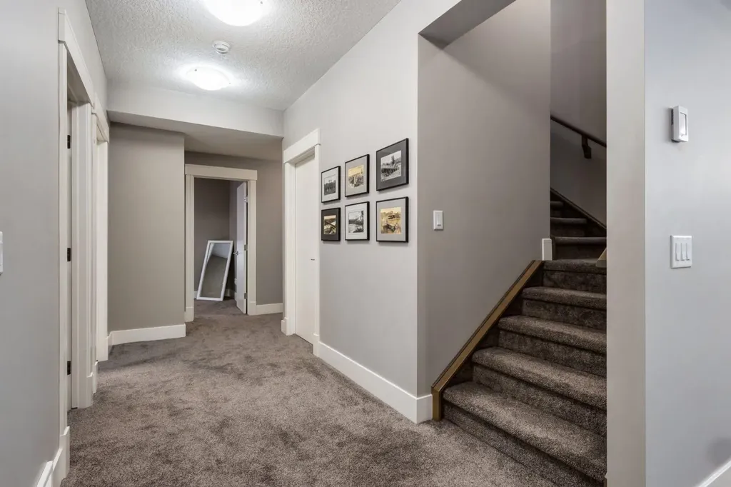109 Kinniburgh Bay Chestermere AB T1X0M2