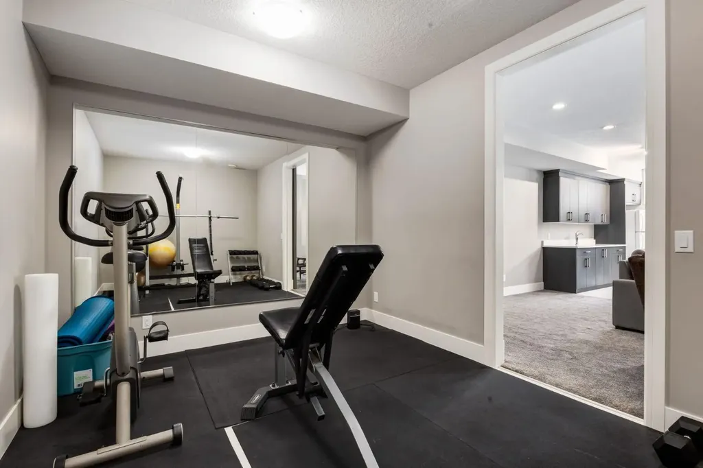 109 Kinniburgh Bay Chestermere AB T1X0M2