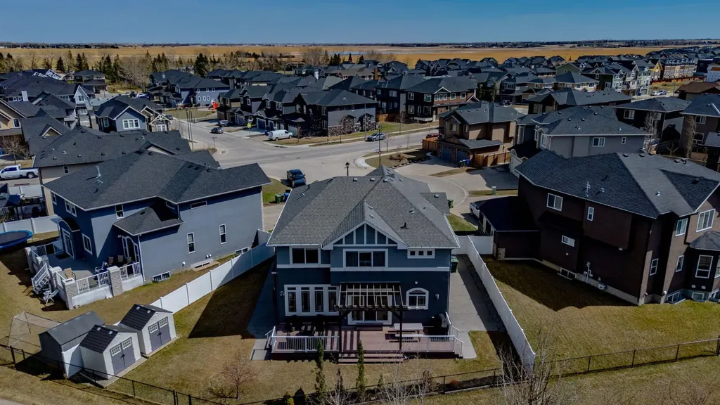 109 Kinniburgh Bay Chestermere AB T1X0M2