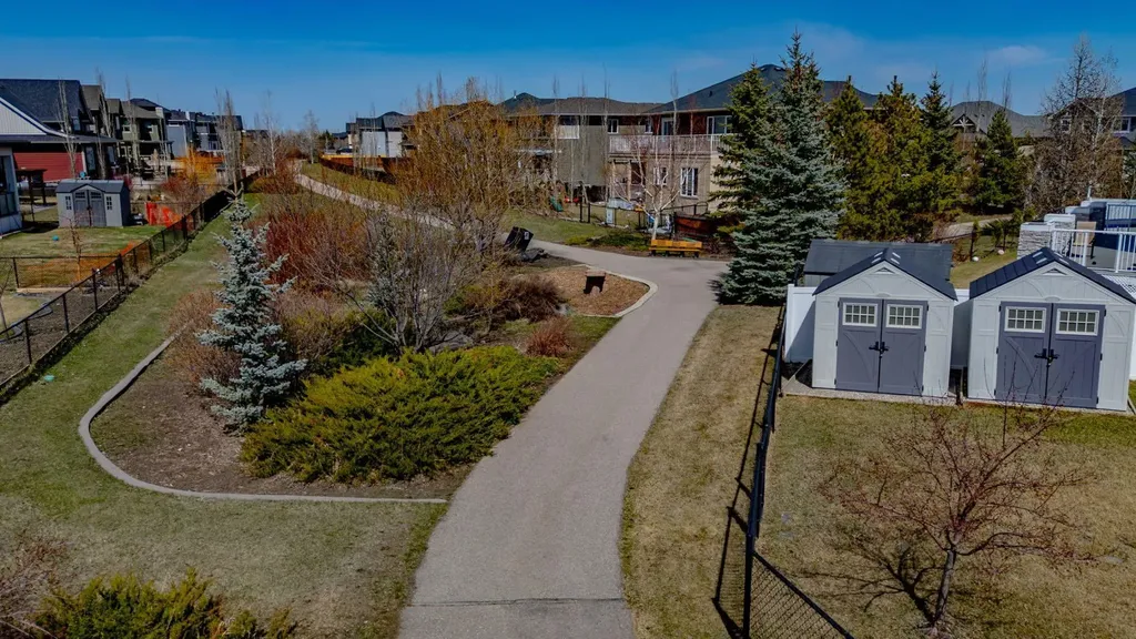 109 Kinniburgh Bay Chestermere AB T1X0M2