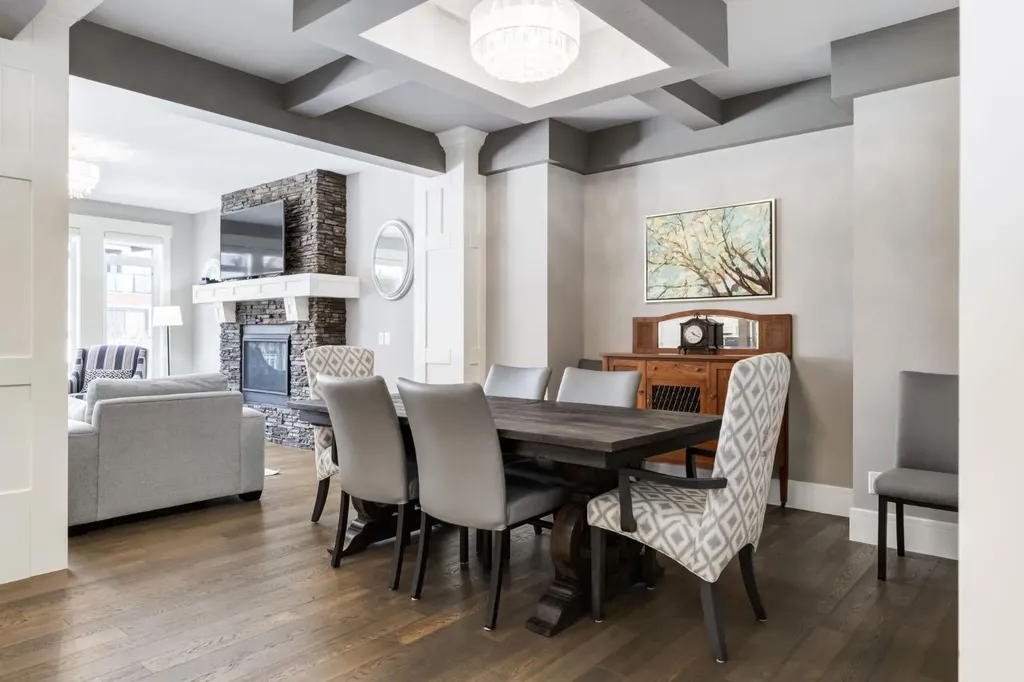 109 Kinniburgh Bay Chestermere AB T1X0M2