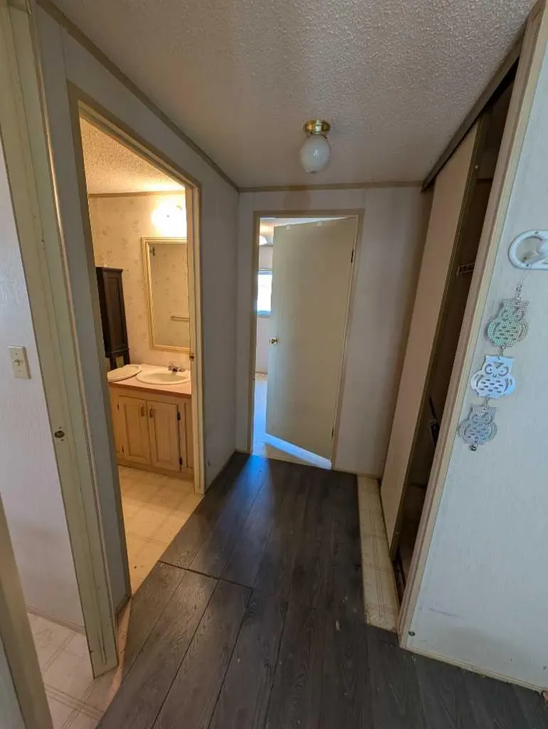 312 Christian Avenue Standard AB T0J3G0