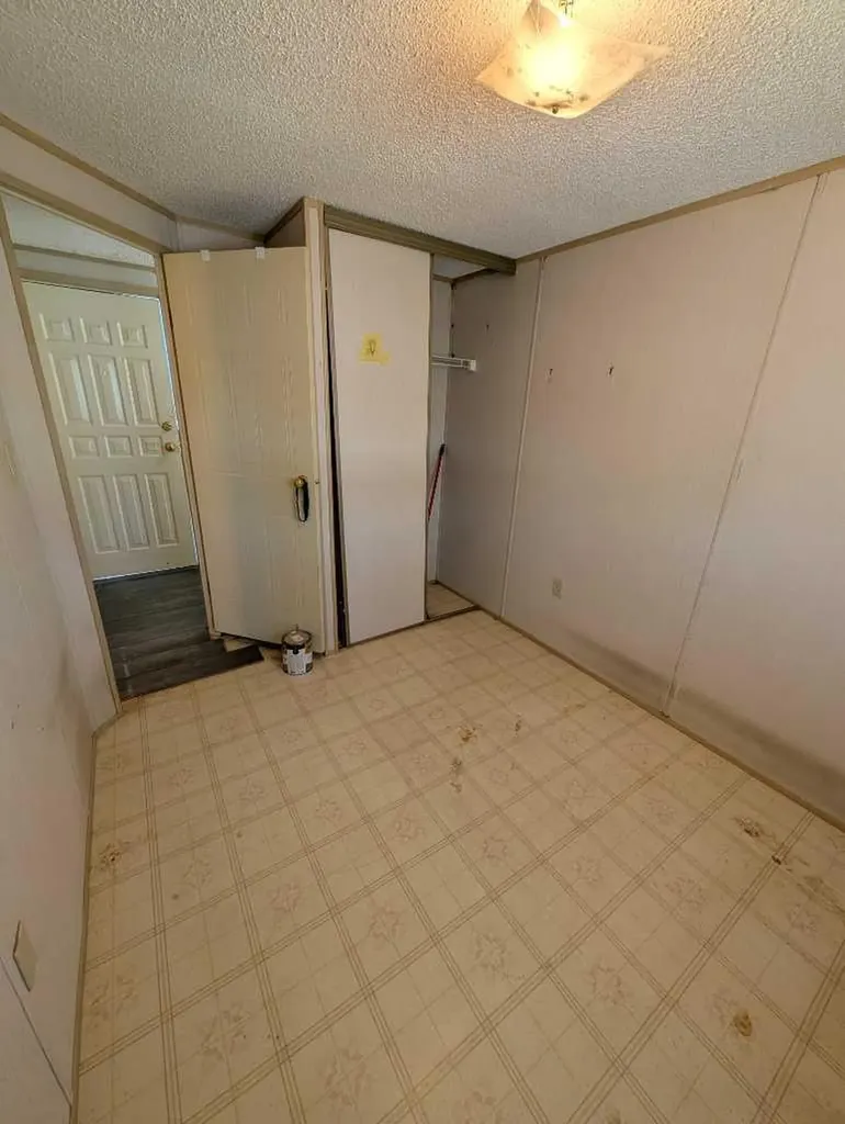 312 Christian Avenue Standard AB T0J3G0