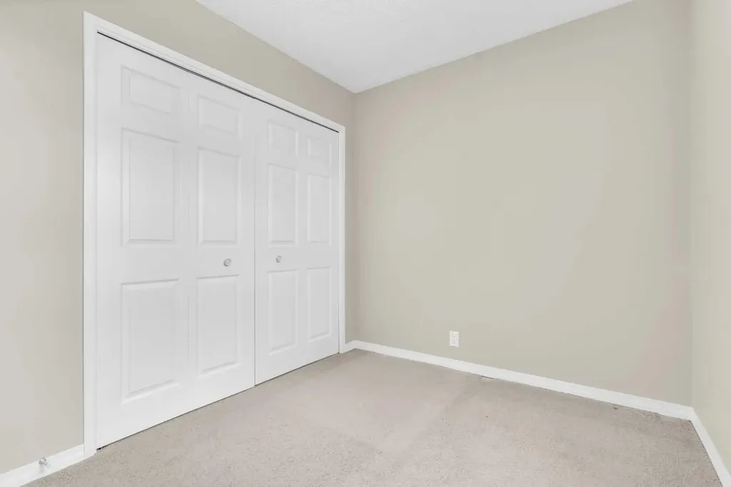 87 Castleglen Road NE Calgary AB T3J 1P2