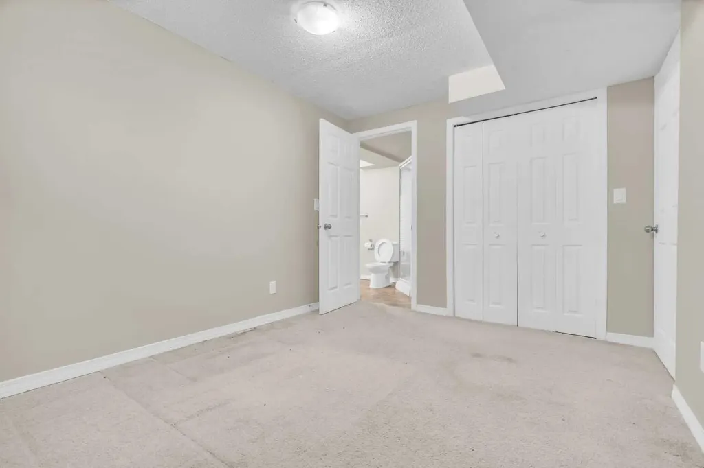 87 Castleglen Road NE Calgary AB T3J 1P2