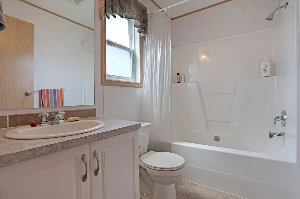 45 Meadowplace Crescent E Brooks AB T1R 0R5