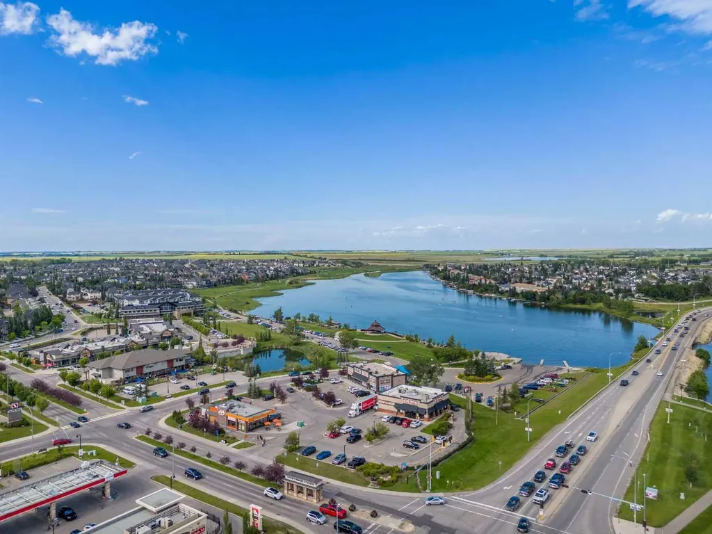 828 West Chestermere Chestermere AB T1X 1B6