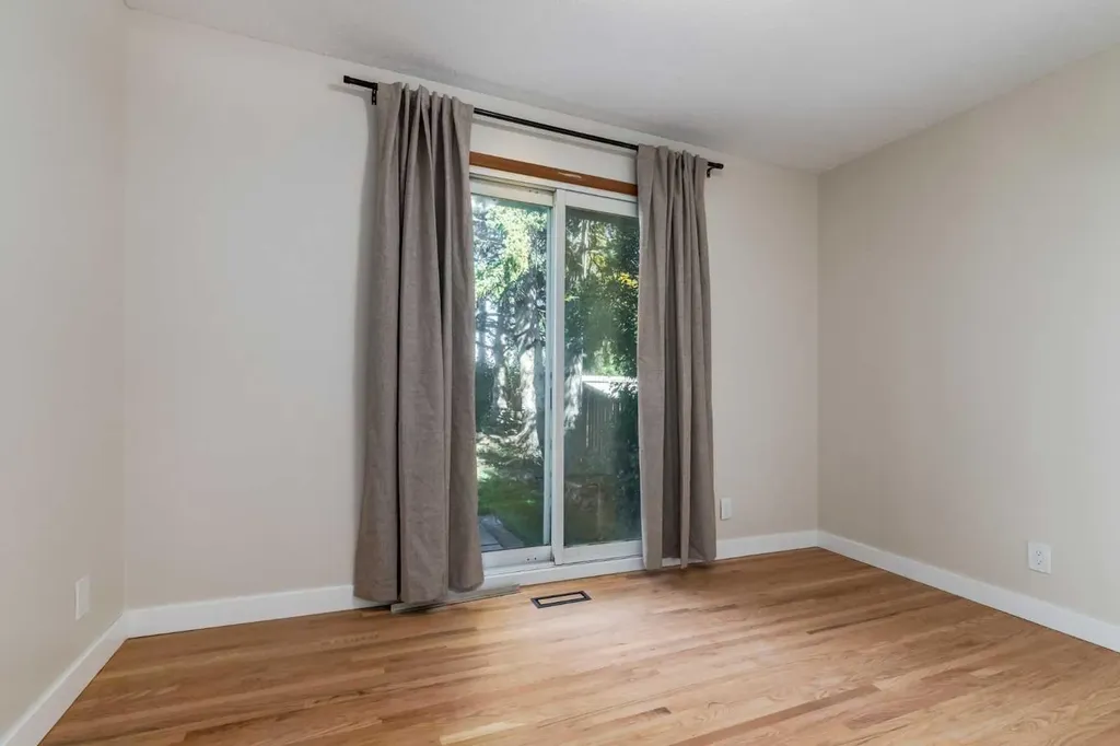 840 Raynard Crescent SE Calgary AB T2A 1X7
