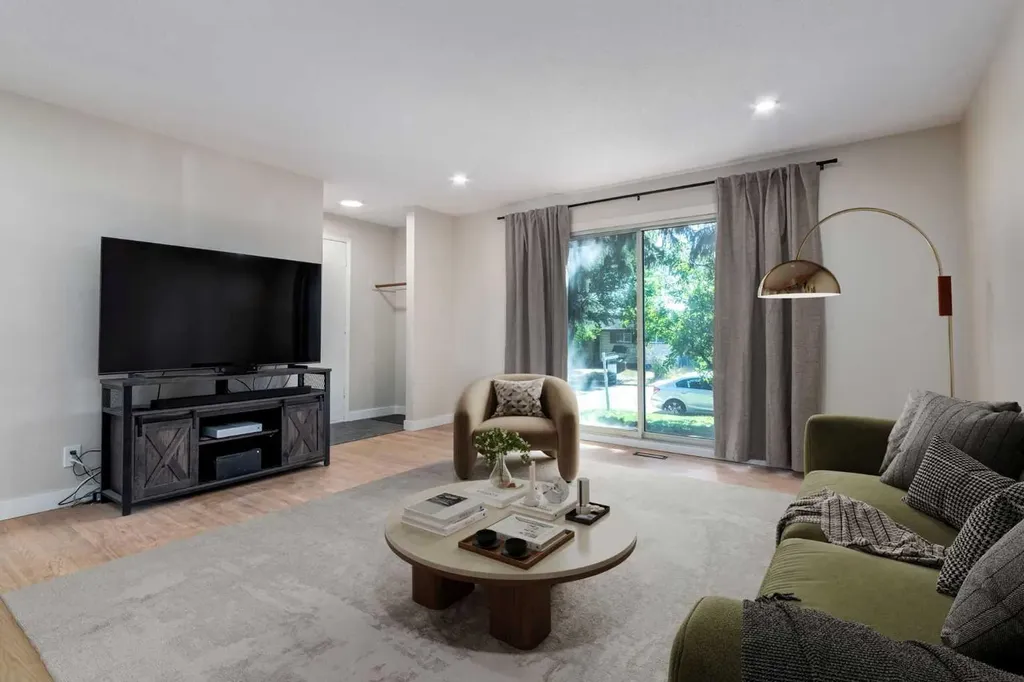 840 Raynard Crescent SE Calgary AB T2A 1X7