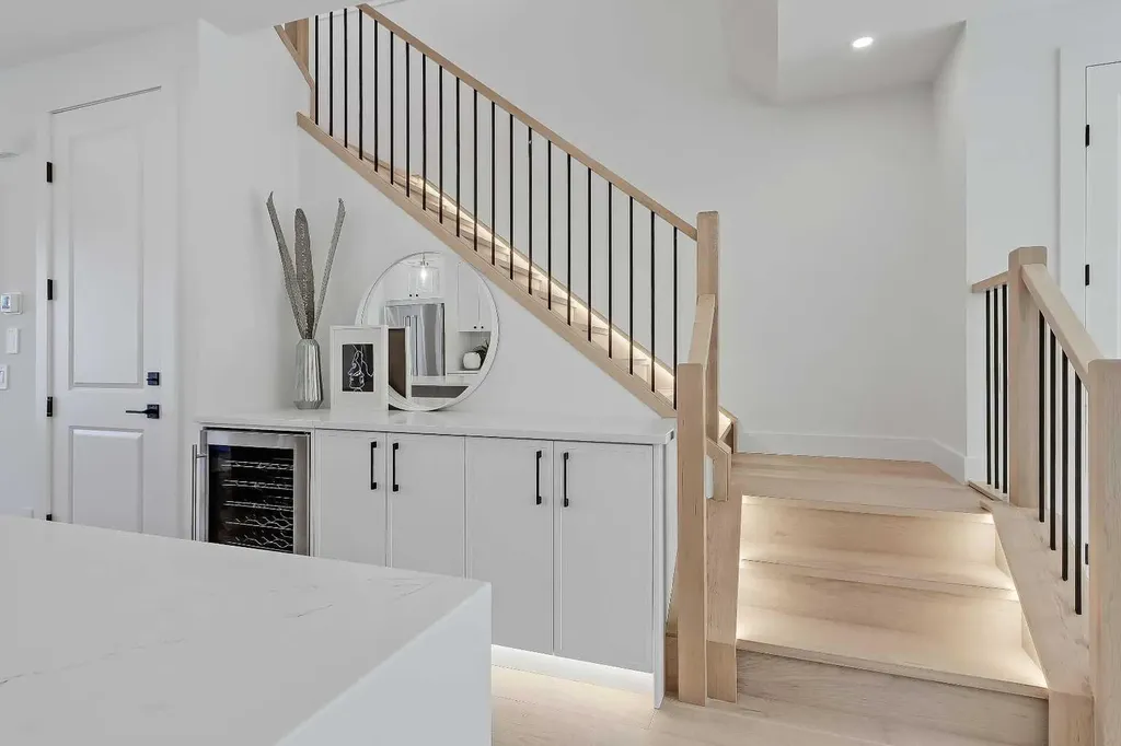 520 22 Avenue NW Calgary AB T2M 1N6