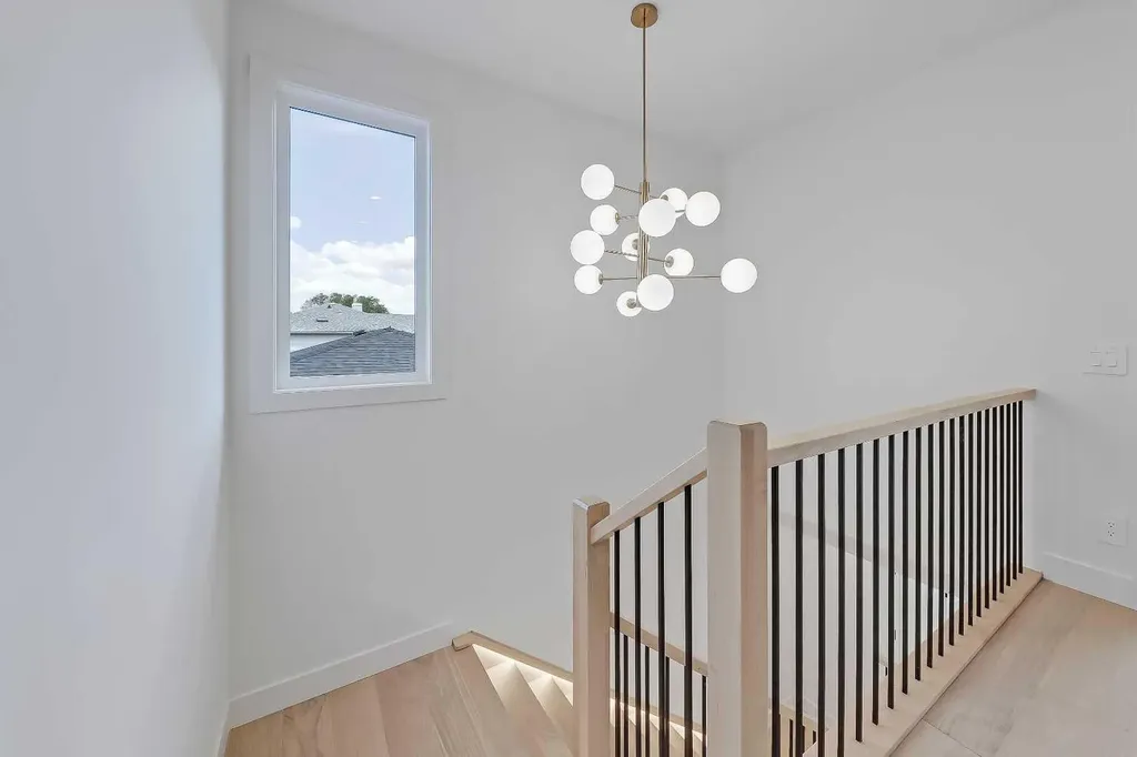 520 22 Avenue NW Calgary AB T2M 1N6
