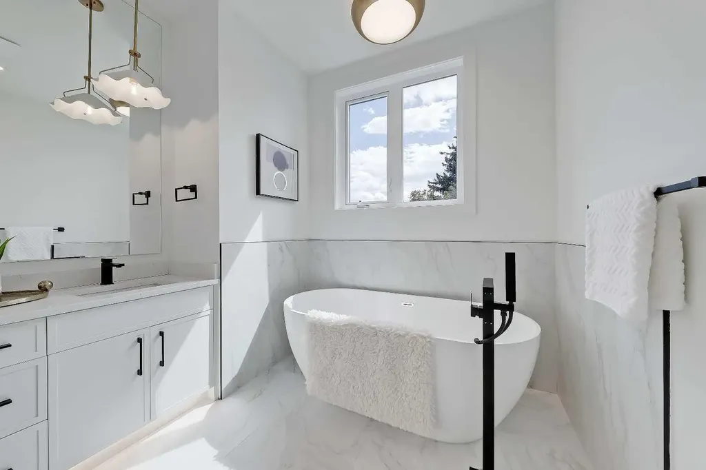 520 22 Avenue NW Calgary AB T2M 1N6