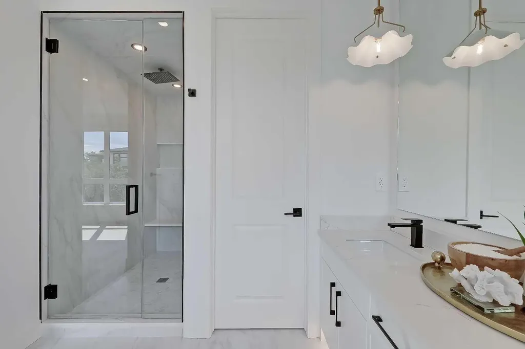520 22 Avenue NW Calgary AB T2M 1N6